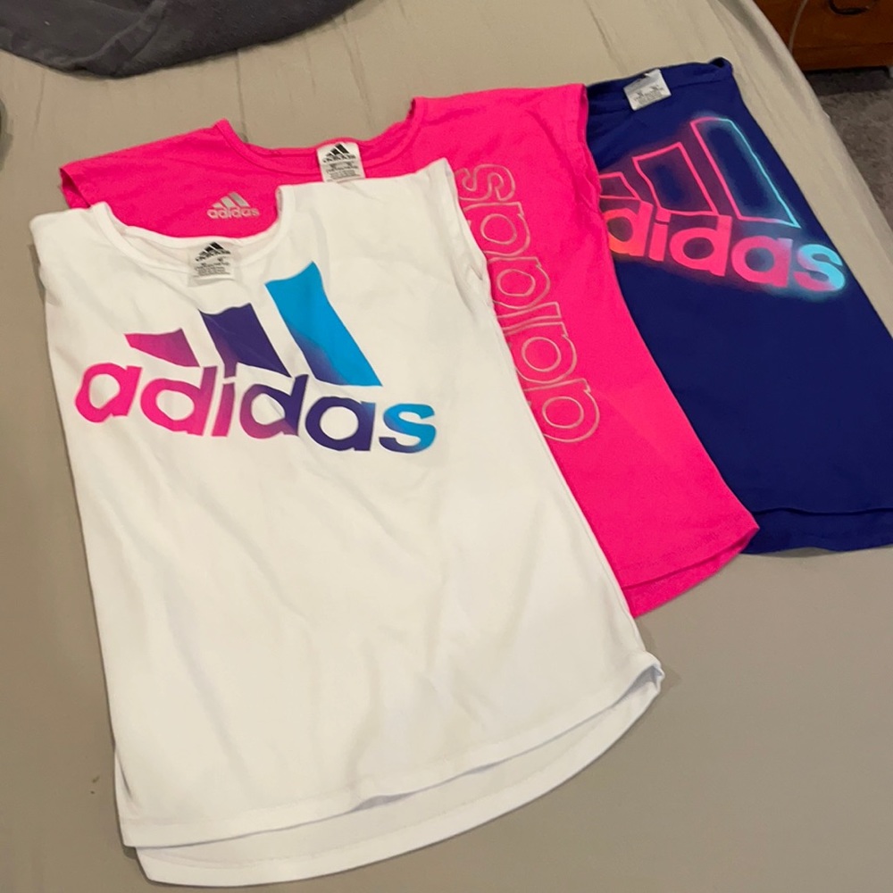 Set of three shirts